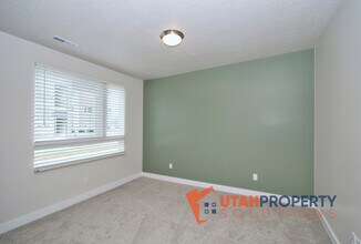 1054 W State Rd in American Fork, UT - Building Photo - Building Photo