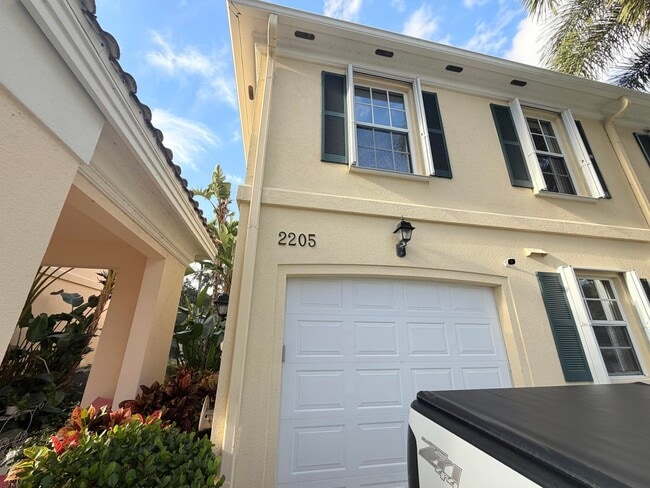 2205 Telogia Ct in West Palm Beach, FL - Building Photo - Building Photo