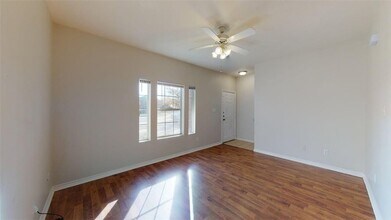 1500 Maglothin Ct in Bryan, TX - Building Photo - Building Photo
