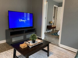 1804 Morgan Ave in Corpus Christi, TX - Building Photo