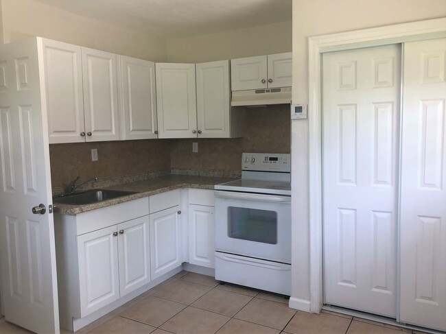 property at 4041 SW 23rd St