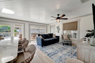 18720 Gulf Blvd in Indian Shores, FL - Building Photo - Building Photo