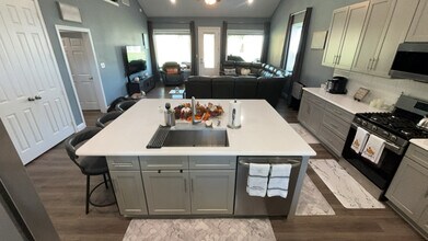 12546 Vinson Cir in Tyler, TX - Foto de edificio - Building Photo