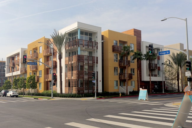Runway in Playa Vista, CA - Foto de edificio - Building Photo
