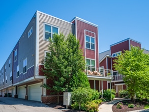 Row House 31 in Milwaukee, WI - Foto de edificio - Building Photo