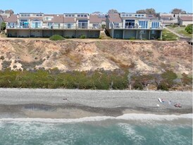 1812 Parliament Rd in Encinitas, CA - Building Photo
