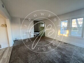 3024 Northwood Ave in Toledo, OH - Building Photo - Building Photo