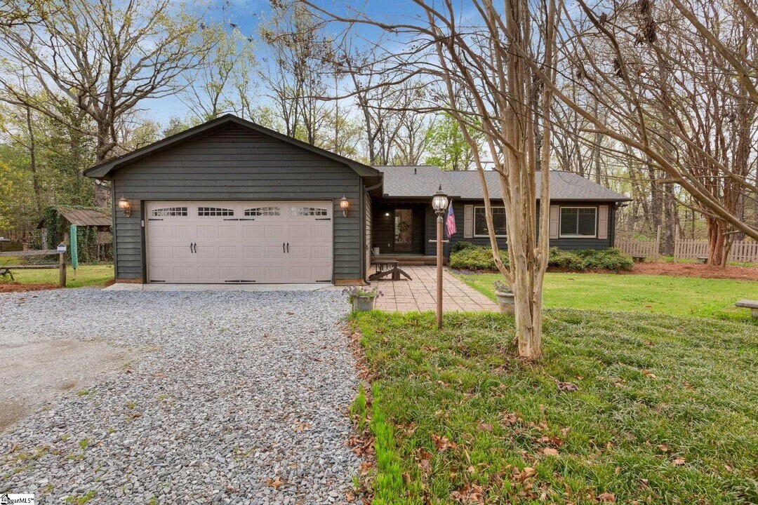 4841 Jordan Rd in Greer, SC - Building Photo