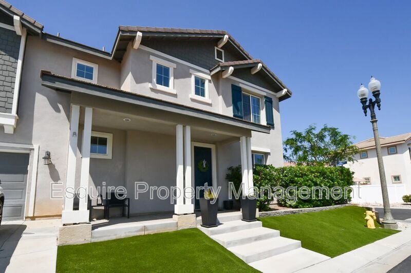 141 Clearwood St in Fillmore, CA - Building Photo