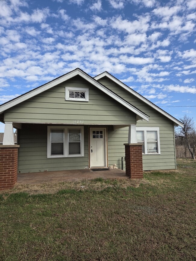 14237 SW 44th St in Yukon, OK - Building Photo - Building Photo