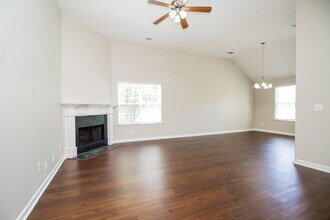 1004 Dupree Point Dr in Nashville, TN - Building Photo - Building Photo