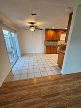 7632 Amazon Dr, Unit #1 in Huntington Beach, CA - Foto de edificio - Building Photo