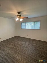 218 Navajo Dr in Victoria, TX - Building Photo - Building Photo