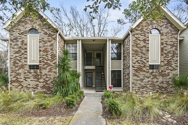 property at 1878 Montclair Dr