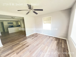 1716 W Short 17th St in North Little Rock, AR - Foto de edificio - Building Photo