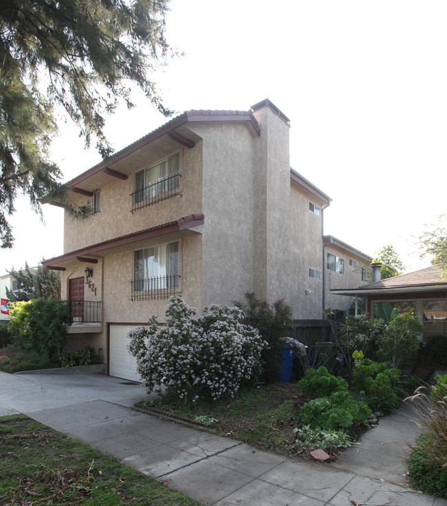 3621 McLaughlin Ave in Los Angeles, CA - Building Photo - Building Photo