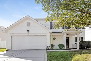 6822 Chieftain Dr in Charlotte, NC - Building Photo