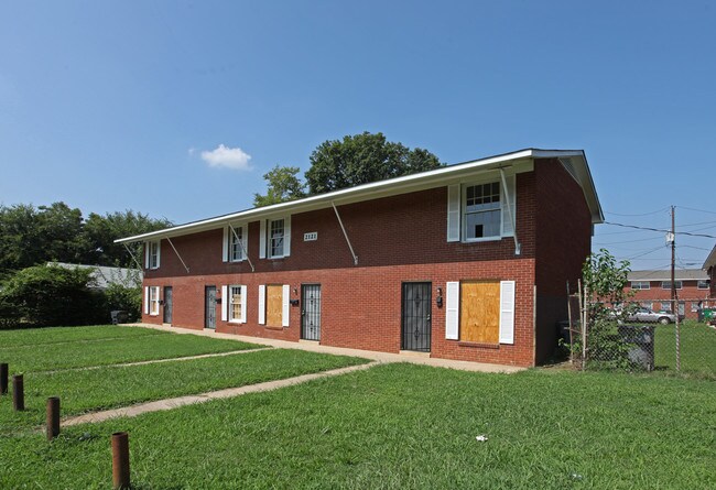 2121 Custer St in Charlotte, NC - Building Photo - Building Photo