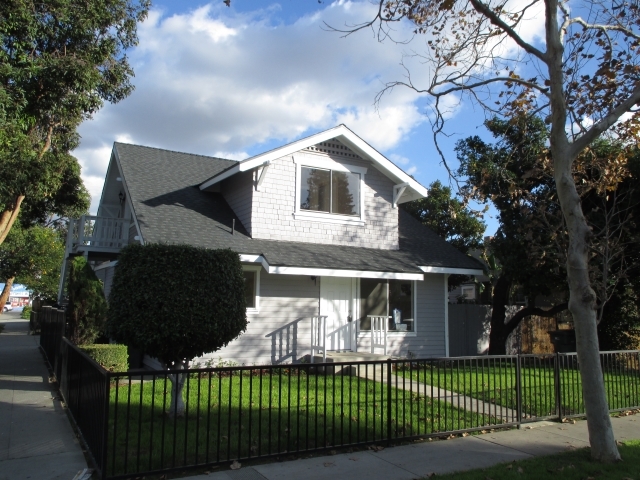 701 S Sycamore St in Santa Ana, CA - Building Photo