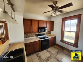 232 Mill St in Sheboygan Falls, WI - Building Photo