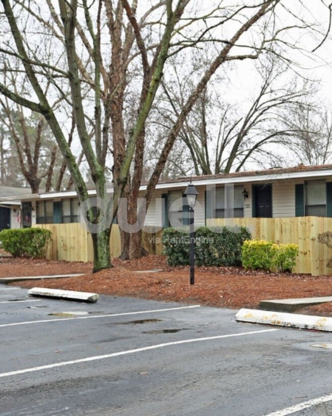 property at 808 Forest Ridge Pl