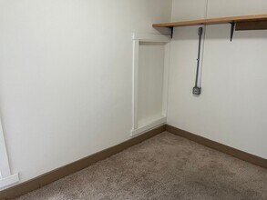 716 Washington St-Unit -Upper in Wausau, WI - Building Photo - Building Photo