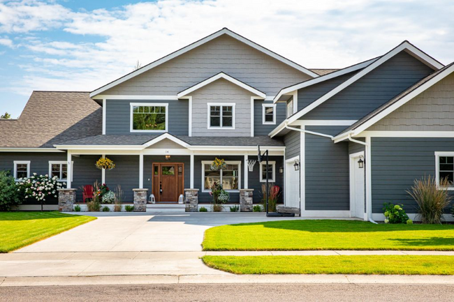 property at 14 Glacier Cir