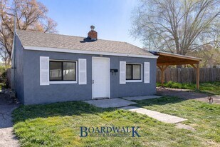 291 S Quirk St in Grantsville, UT - Building Photo