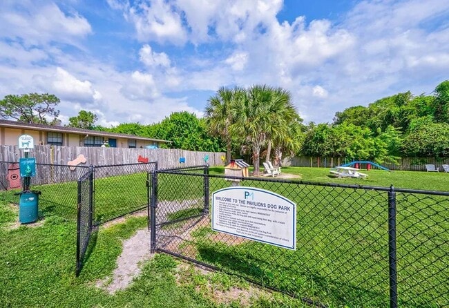 Monroe on Monterey photo'