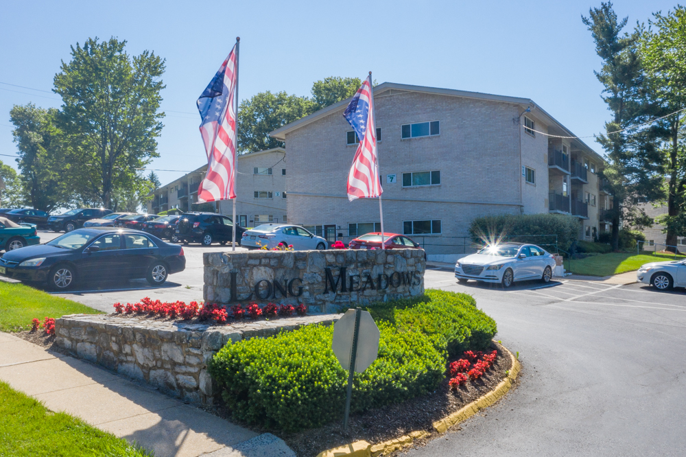 Long Meadows Apartments in Camp Hill, PA - Building Photo