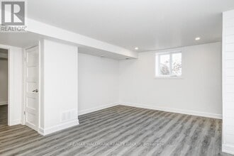 848 Trojan Ave in Ottawa, ON - Building Photo - Building Photo