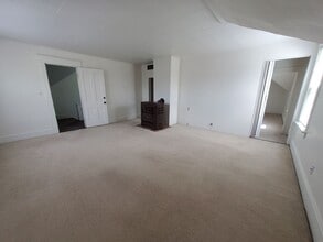 314 W 19th Ave in Oshkosh, WI - Building Photo - Building Photo