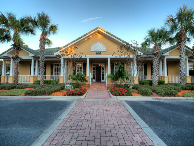 Windsor Club at Legacy Park in Riverview, FL - Building Photo - Building Photo