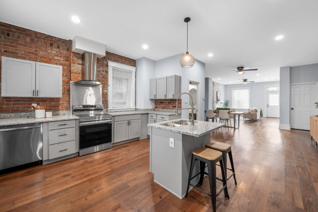 4247 Chouteau Ave in St. Louis, MO - Foto de edificio - Building Photo