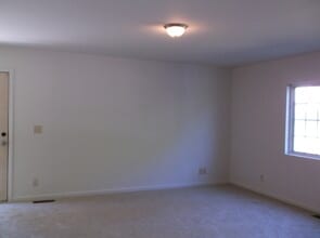 4138 MacArthur St in Winston-Salem, NC - Building Photo - Building Photo