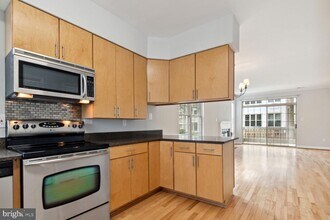 10846 Antigua Terrace-Unit -101 in Rockville, MD - Building Photo - Building Photo