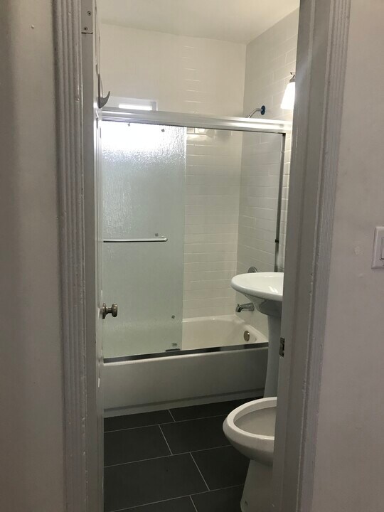 905 Sartori Ave, Unit B in Torrance, CA - Foto de edificio