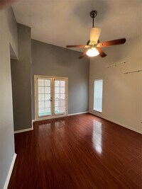 2001 Bering Dr photo'