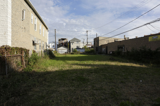 2416 W Arthington St in Chicago, IL - Building Photo - Primary Photo