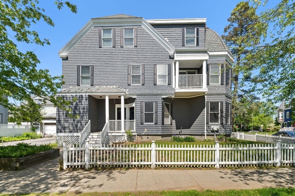 179 Ocean St in Lynn, MA - Building Photo