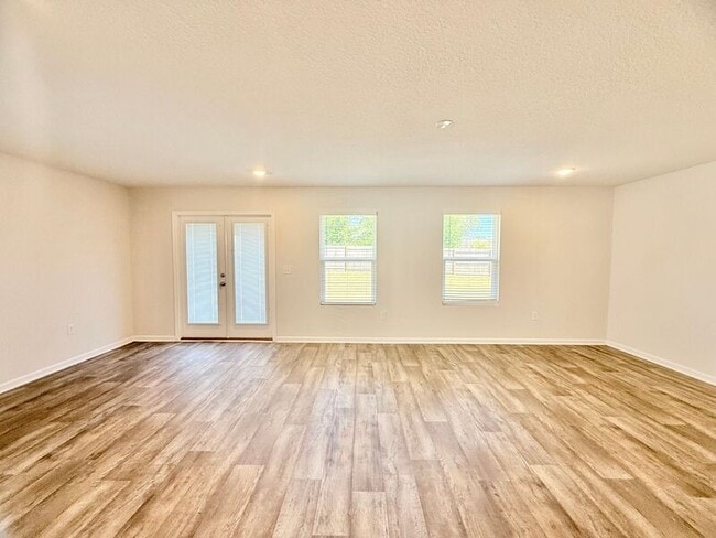 5719 Guinevere Ln in Milton, FL - Building Photo - Building Photo