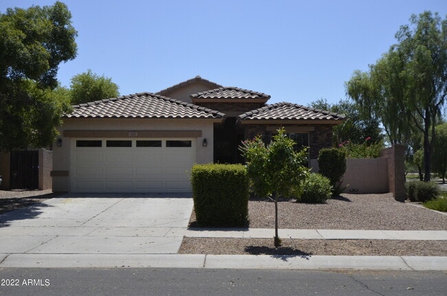property at 4100 S Vineyard Ave