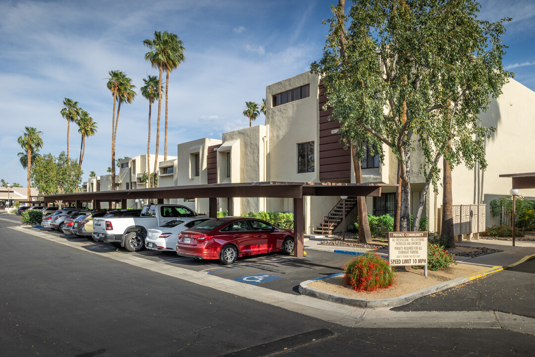 Smoke Tree in Palm Springs, CA - Building Photo