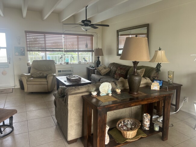 3500 S Ocean Blvd, Unit 000 in South Palm Beach, FL - Foto de edificio - Building Photo