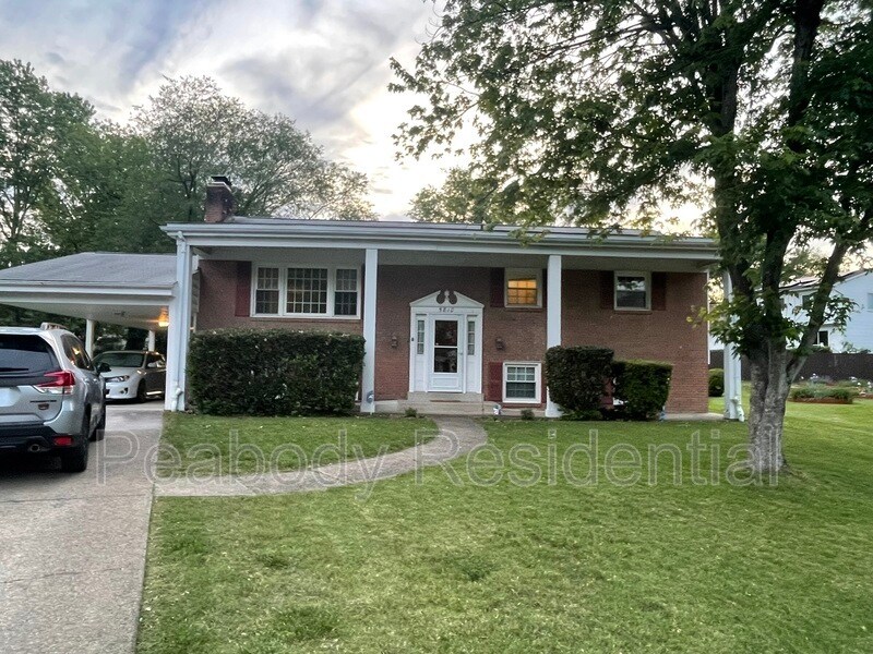 5810 Sunderland Ct in Alexandria, VA - Building Photo