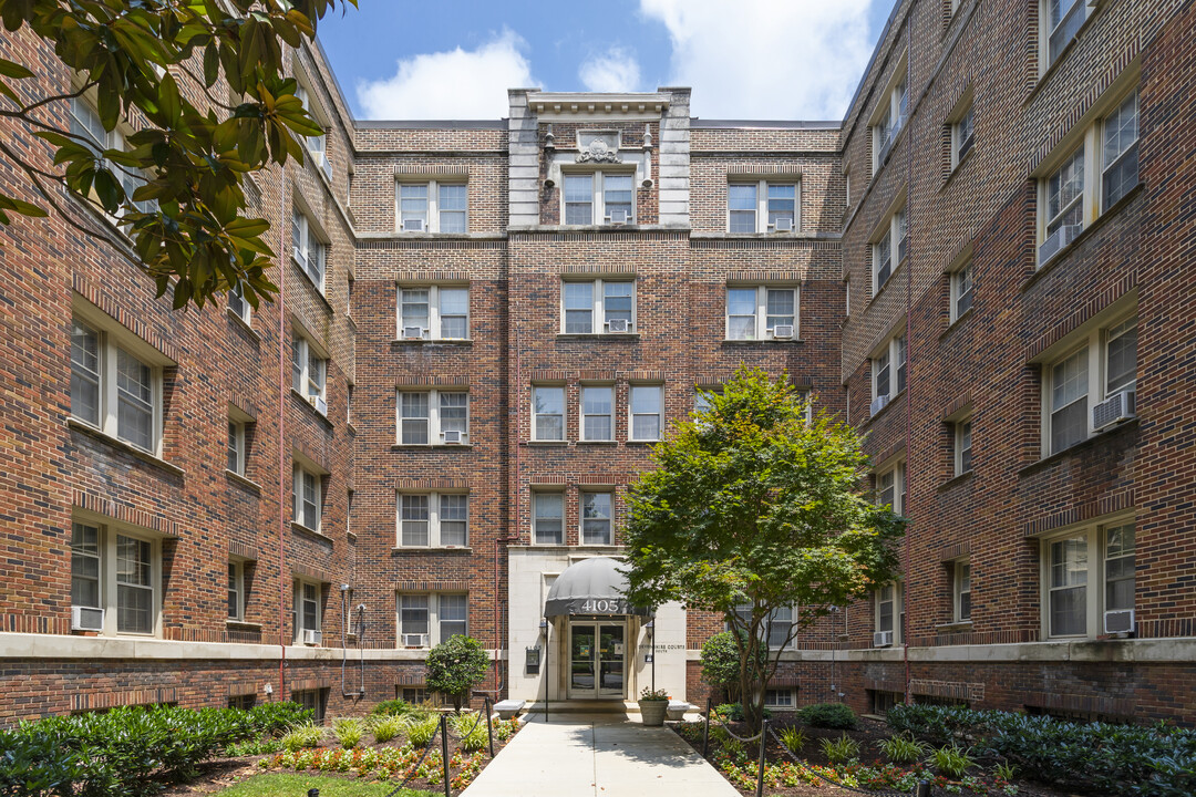 Devonshire Courts Apartments - South in Washington, DC - Building Photo