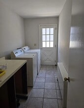 84 Rollstone Ave in West Sayville, NY - Building Photo - Building Photo