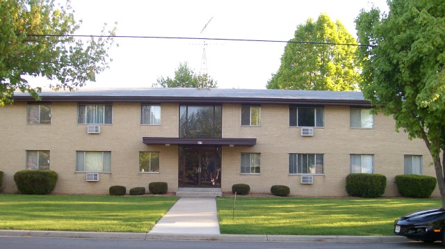 Phoenix Street Apartments in Delavan, WI - Foto de edificio