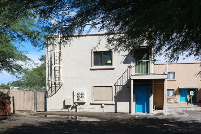 4327 E Bellevue St in Tucson, AZ - Building Photo - Building Photo