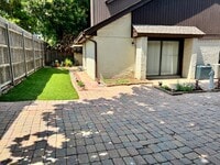 3840 Ives Way photo'